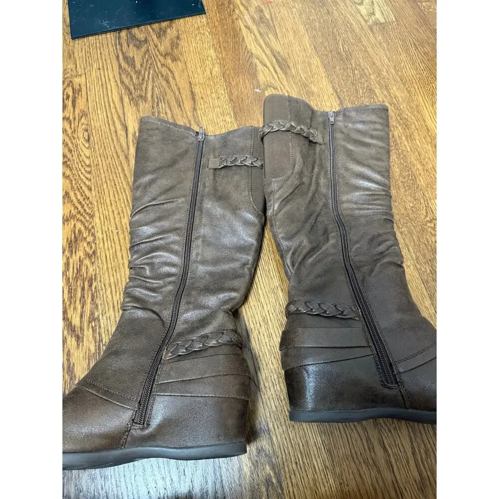 BareTraps quintona brown